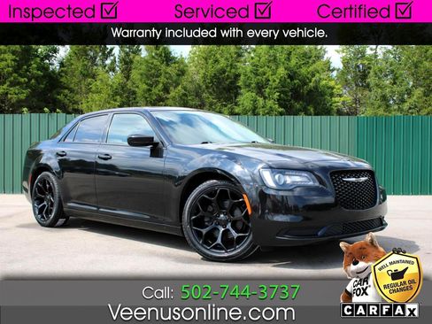 Used 2018 Chrysler 300 Touring w/ Sport Appearance Package image 1