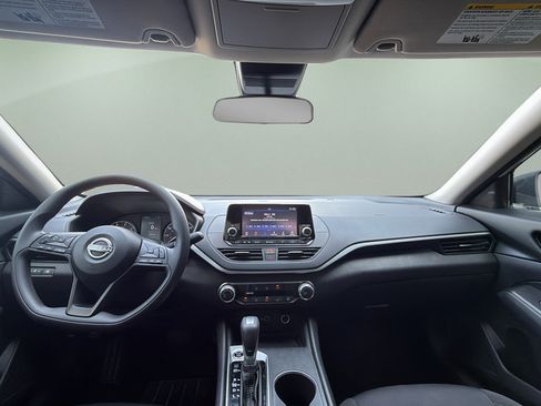 Certified 2024 Nissan Altima 2.5 S FWD image 7