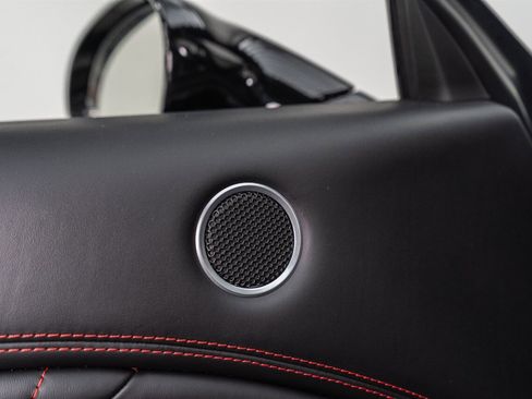 Used 2017 Ferrari California T RWD image 93