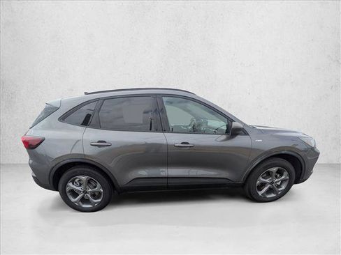 Used 2025 Ford Escape ST-Line image 4