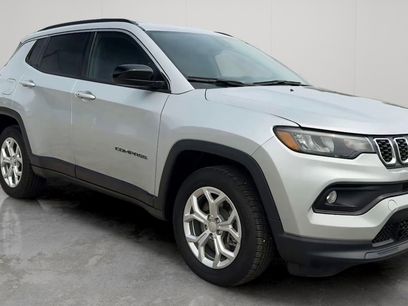 Used 2024 Jeep Compass Latitude