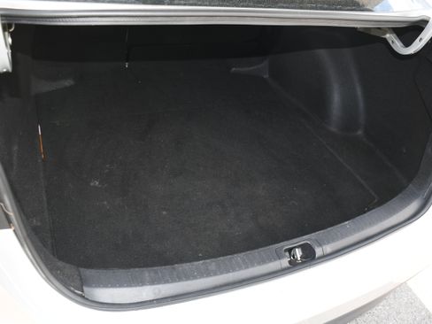 Used 2025 Toyota Corolla LE image 17