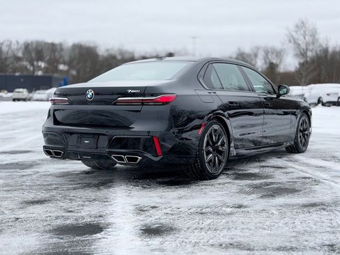 Certified 2023 BMW 760i xDrive w/ Executive Package image 8