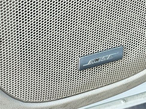 Used 2022 GMC Acadia Denali w/ Denali Ultimate Package image 18