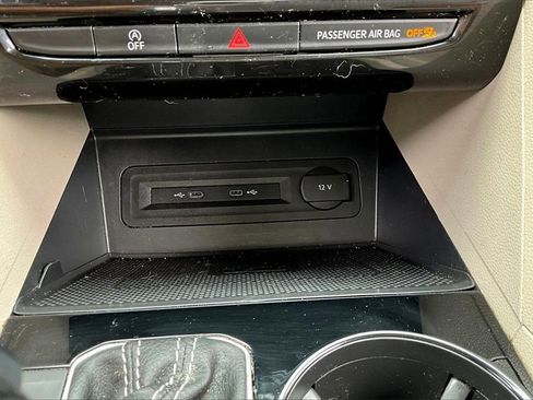 Used 2021 Volkswagen Atlas SEL image 24