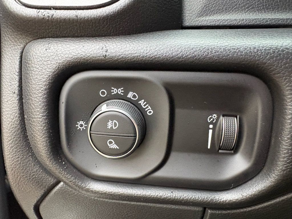 Used 2025 RAM 2500 Tradesman AWD/4WD image 12