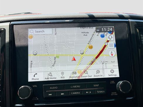 Used 2024 Nissan Titan PRO-4X w/ Pro-4x Convenience Package image 13