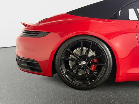 Used 2022 Porsche 911 Carrera RWD image 21