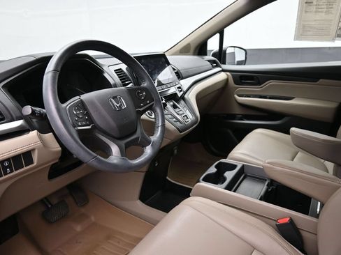 Used 2023 Honda Odyssey EX-L image 16