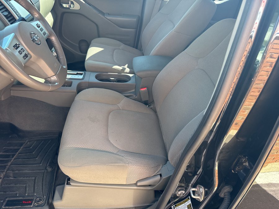 Used 2019 Nissan Frontier SV w/ Value Truck Package AWD/4WD image 24