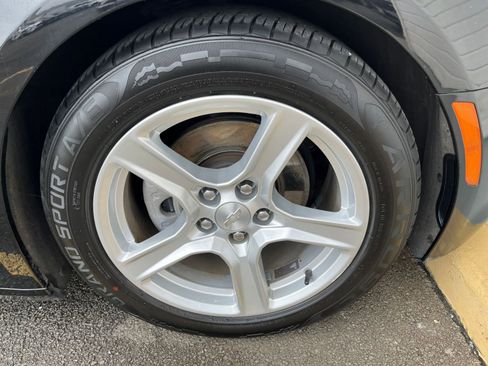 Used 2023 Chevrolet Camaro LT image 31