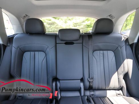 Used 2023 Audi Q5 2.0T Premium w/ Convenience Package AWD/4WD image 30