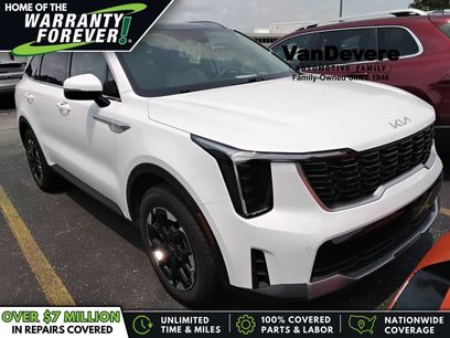 Used 2025 Kia Sorento S w/ Panoramic Sunroof Package