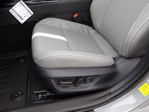 New 2026 Toyota Camry SE image 10