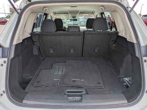 Certified 2024 Nissan Rogue S image 13
