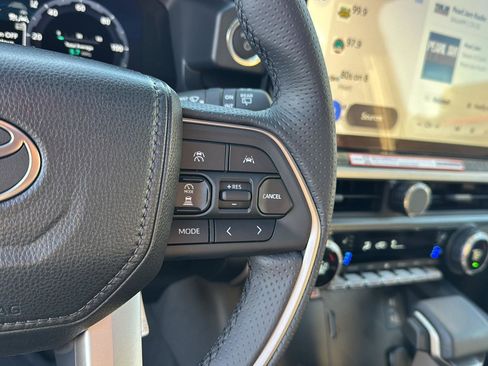 New 2026 Toyota 4Runner 4WD image 19