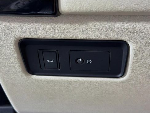Used 2022 Land Rover Range Rover Westminster Edition AWD/4WD image 10