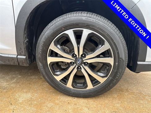 Certified 2022 Subaru Forester Limited image 25