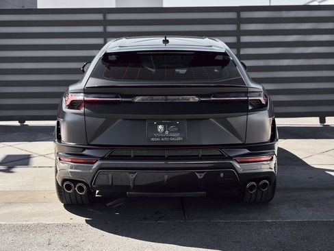 Used 2024 Lamborghini Urus Performante AWD/4WD image 25