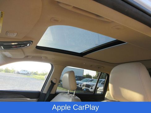 Used 2022 Jeep Grand Cherokee L Limited w/ Black Appearance Package image 7