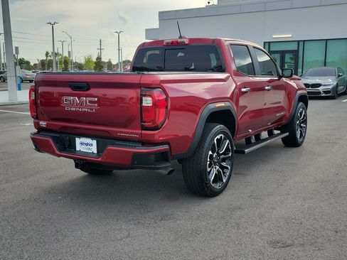 Used 2024 GMC Canyon Denali AWD/4WD image 8