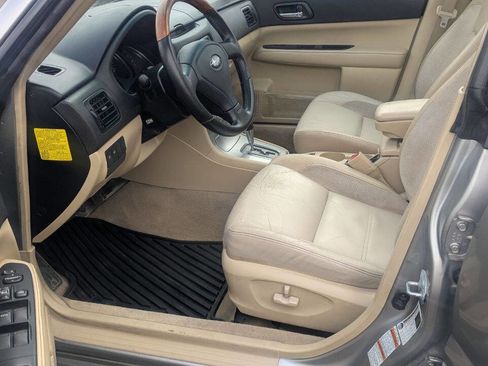 Used 2006 Subaru Forester 2.5X L.L. Bean image 24