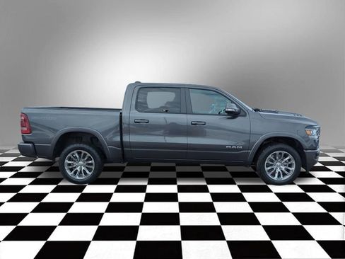 Used 2022 RAM 1500 Laramie w/ Sport Appearance Package image 9