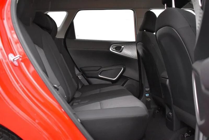 Used 2023 Kia Soul S FWD image 28