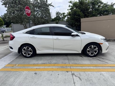Used 2020 Honda Civic LX image 4