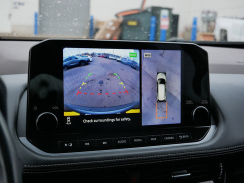 Used 2023 Nissan Rogue Platinum w/ Platinum Premium Package image 27