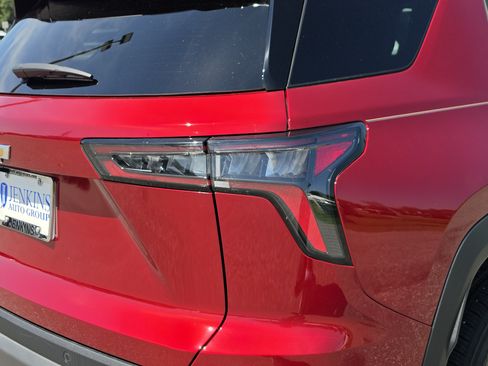 New 2027 Chevrolet Equinox LT FWD image 14