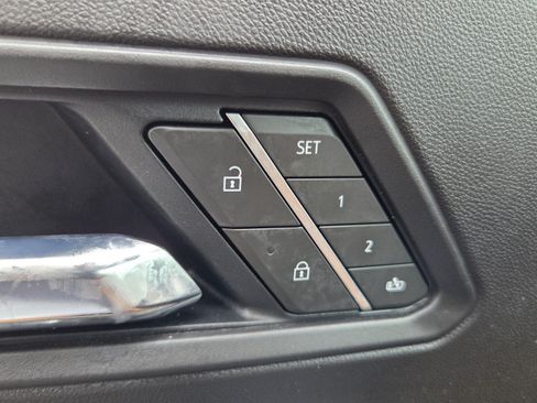 Used 2026 GMC Canyon Denali AWD/4WD image 41
