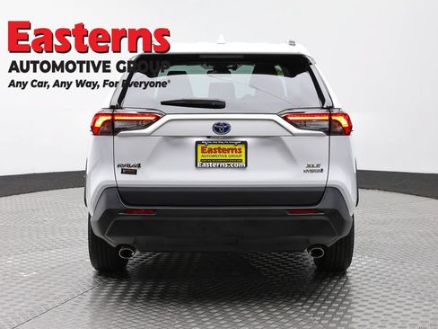 Used 2024 Toyota RAV4 XLE w/ Convenience Package AWD/4WD image 6