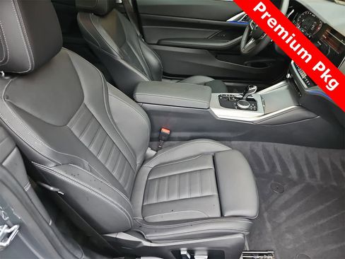 Used 2023 BMW M440i Coupe w/ Premium Package image 17