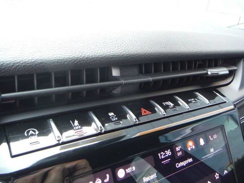 Certified 2023 Jeep Grand Cherokee Altitude AWD/4WD image 31