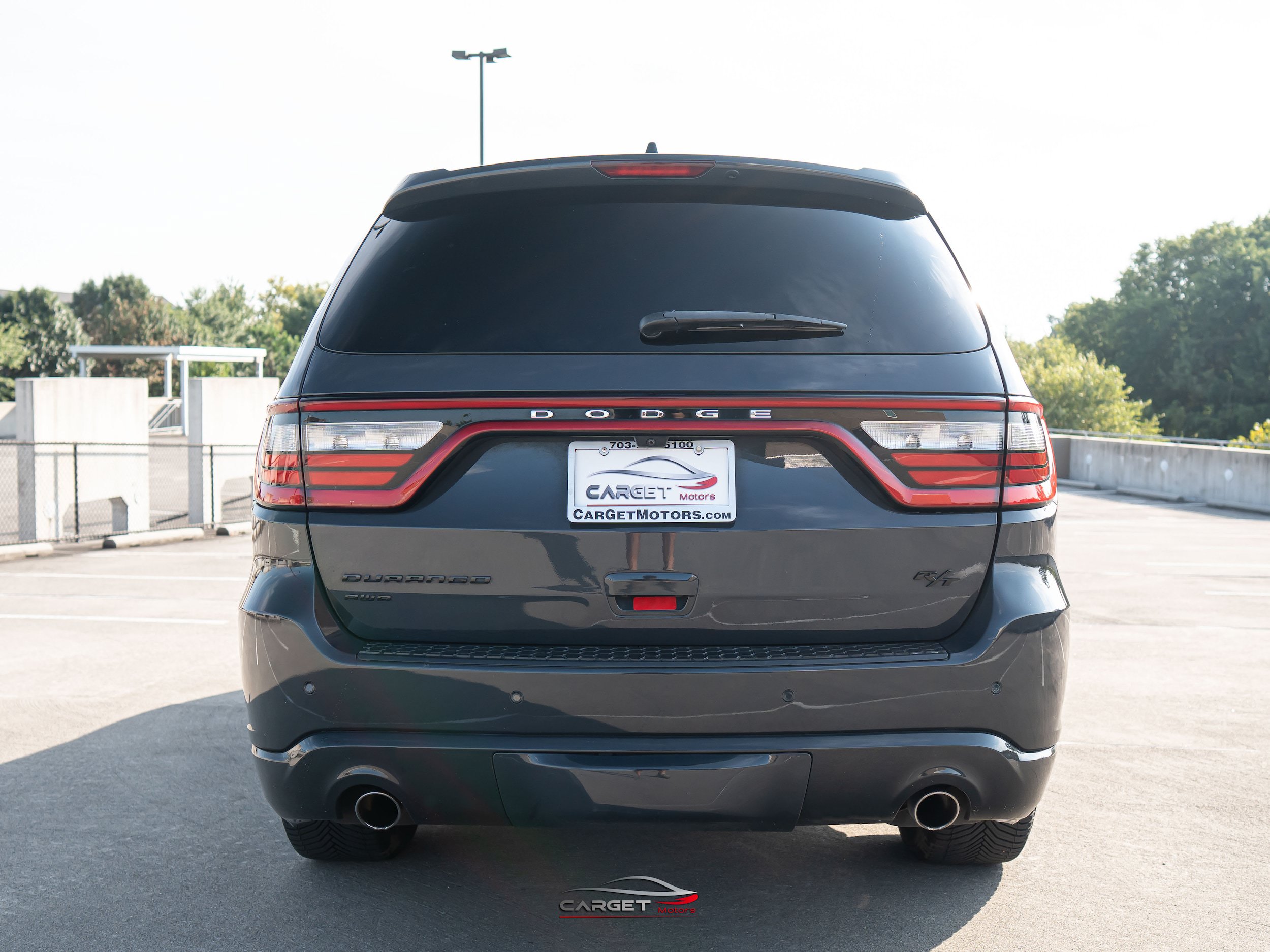 Used 2017 Dodge Durango R/T w/ Blacktop Package AWD/4WD image 6
