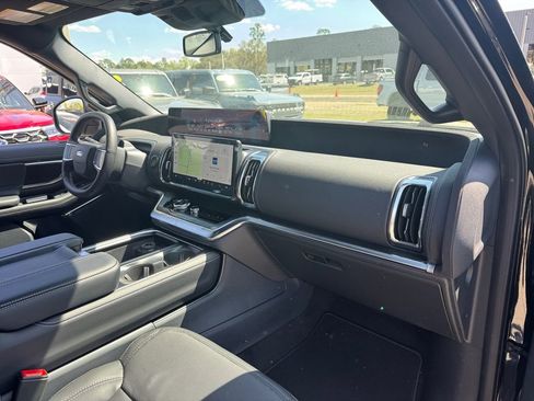 New 2026 Ford Expedition Max Platinum w/ Stealth Appearance Package AWD/4WD image 19