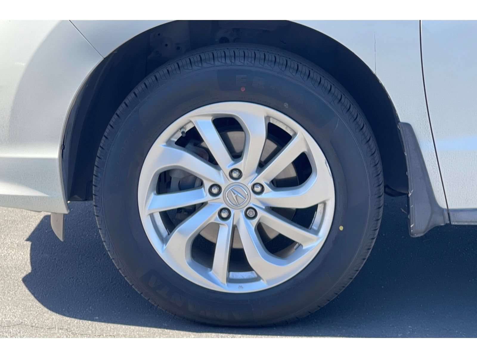 Used 2017 Acura RDX w/ AcuraWatch Plus Package FWD image 46