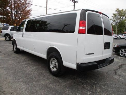 Used 2019 Chevrolet Express 3500 LS image 25