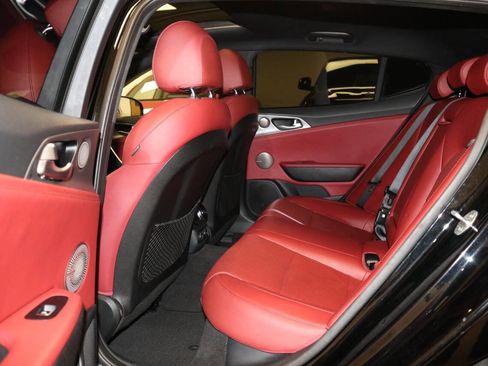 Used 2019 Kia Stinger GT1 image 14