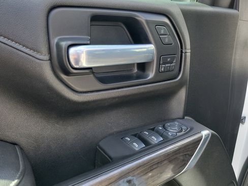 Used 2021 Chevrolet Silverado 1500 LTZ w/ LTZ Premium Package AWD/4WD image 19