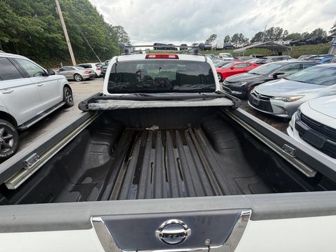 Used 2012 Nissan Frontier SL RWD image 7