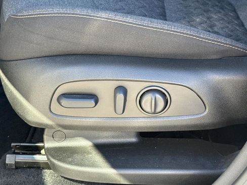 Used 2024 Chevrolet Equinox LT image 15