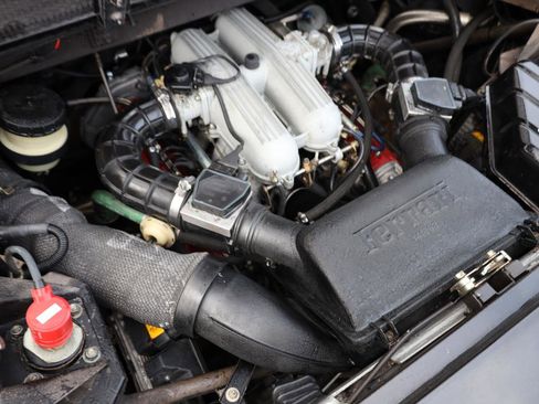 Used 1989 Ferrari Mondial Convertible image 23