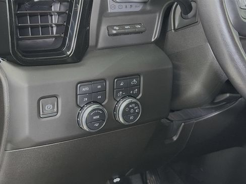 Used 2024 GMC Sierra 2500 AT4X AWD/4WD image 13