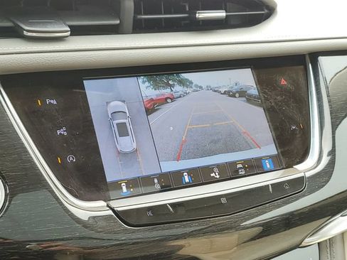 Used 2021 Cadillac XT6 Premium Luxury AWD/4WD image 22