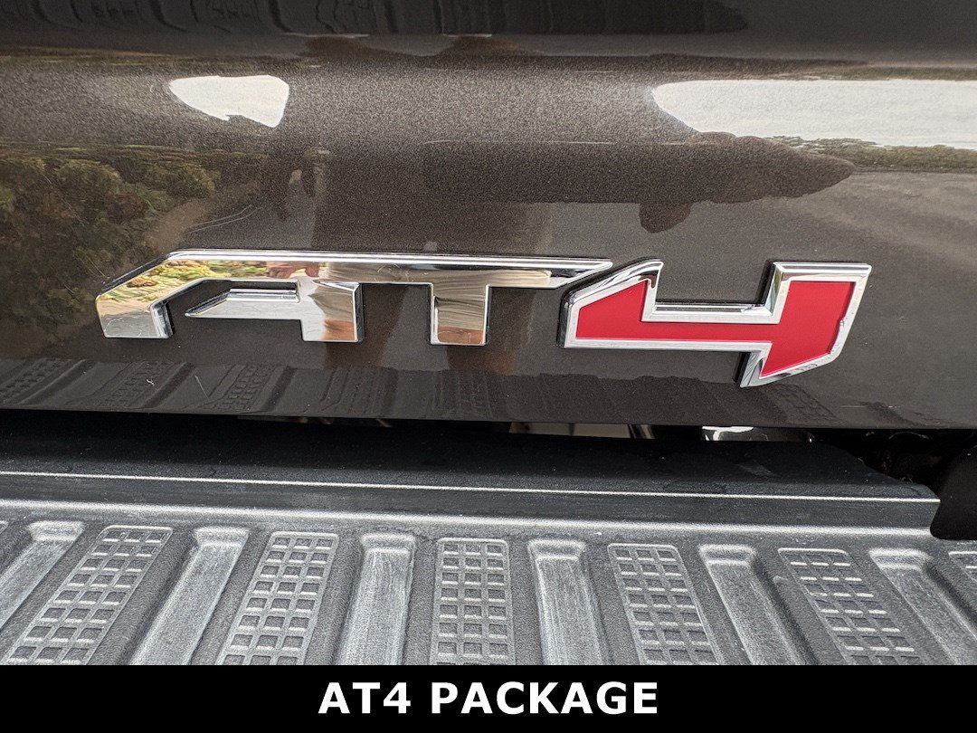 Used 2020 GMC Sierra 2500 AT4 w/ AT4 Premium Package AWD/4WD image 13
