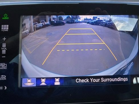 Used 2016 Honda Pilot Touring image 26