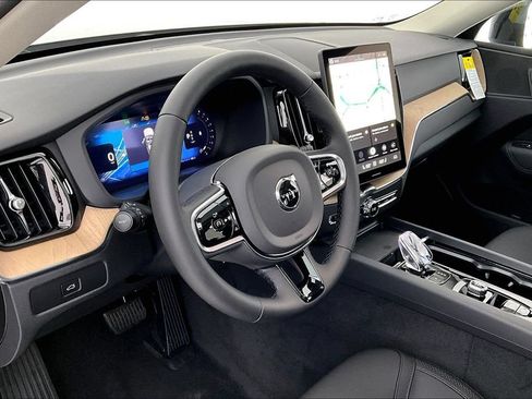 New 2026 Volvo XC60 B5 Core AWD/4WD image 25
