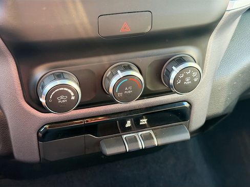 Used 2023 RAM 1500 Big Horn RWD image 31